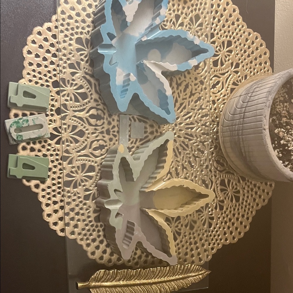 Leaf-Shaped Decorative Trays - Blue and Cream